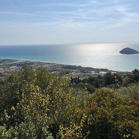 Ines Rivieraholiday Albenga Ngoại thất bức ảnh
