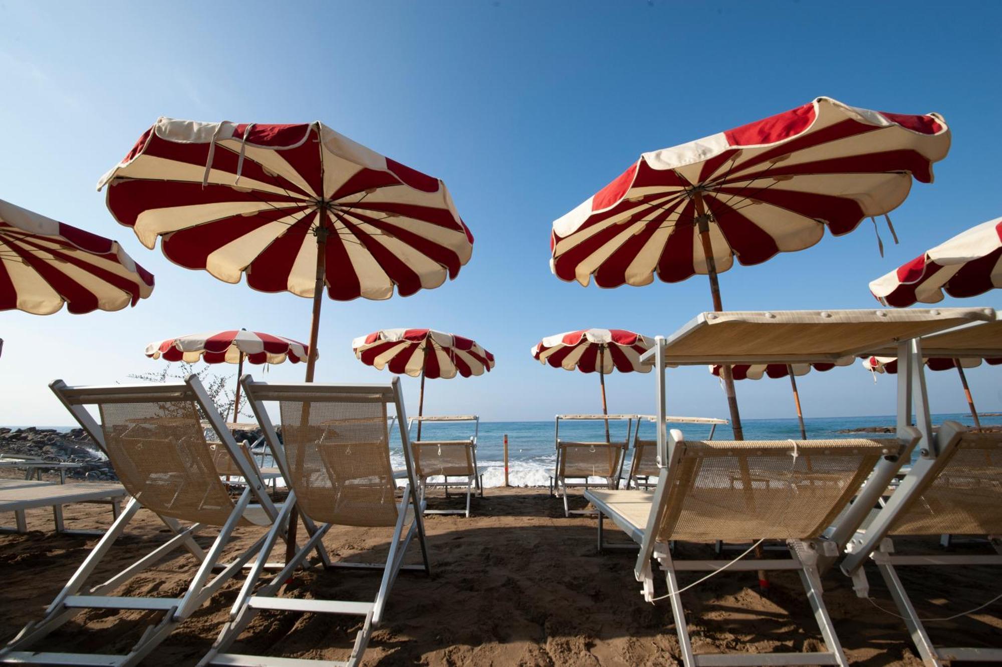 Ines Rivieraholiday Albenga Ngoại thất bức ảnh