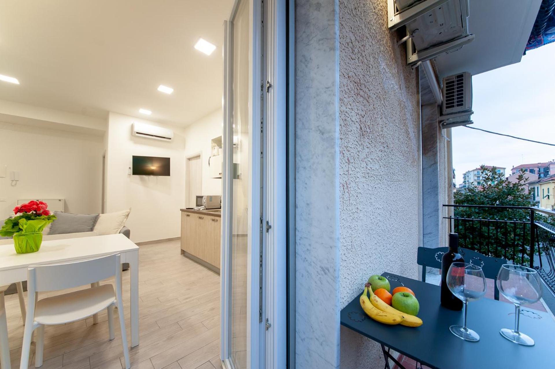 Ines Rivieraholiday Albenga Ngoại thất bức ảnh